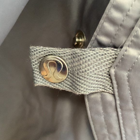 Lululemon Wanderful Rain Poncho Grey Medium - Picture 8 of 14